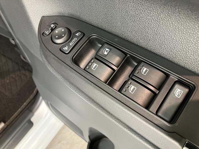 タント カスタムＲＳ　ターボ　９型ディスプレイオーディオ　フルセグ　衝突被害軽減ブレーキ　コーナーセンサー　ターボ　９型ディスプレイオーディオ　フルセグ　バックカメラ　Ｂｌｕｅｔｏｏｔｈ　ＵＳＢ　両側電動スライドドア　前席シートヒーター　電動パーキングブレーキ　ＬＥＤ（47枚目）