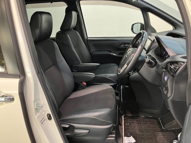 ノア ハイブリッドＳｉ　ＷｘＢ２　ナビ　バックカメラ　クルコン　トヨタセーフティセンス　コーナーセンサー　フルセグナビ　バックカメラ　Ｂｌｕｅｔｏｏｔｈ　ＵＳＢ　ドラレコ　クルコン　シートヒーター　両側パワスラ　スマートキー　ＢＢＳ製アルミ　モデリスタエアロ（5枚目）