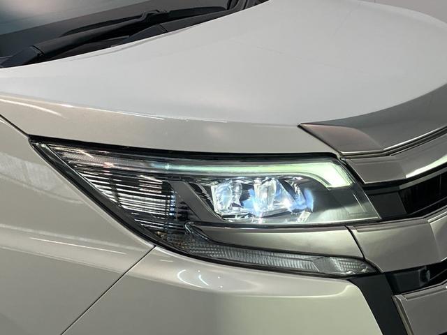 ノア ハイブリッドＳｉ　ＷｘＢ２　ナビ　バックカメラ　クルコン　トヨタセーフティセンス　コーナーセンサー　フルセグナビ　バックカメラ　Ｂｌｕｅｔｏｏｔｈ　ＵＳＢ　ドラレコ　クルコン　シートヒーター　両側パワスラ　スマートキー　ＢＢＳ製アルミ　モデリスタエアロ（11枚目）