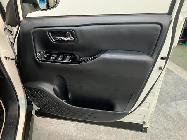 ノア ハイブリッドＳｉ　ＷｘＢ２　ナビ　バックカメラ　クルコン　トヨタセーフティセンス　コーナーセンサー　フルセグナビ　バックカメラ　Ｂｌｕｅｔｏｏｔｈ　ＵＳＢ　ドラレコ　クルコン　シートヒーター　両側パワスラ　スマートキー　ＢＢＳ製アルミ　モデリスタエアロ（31枚目）