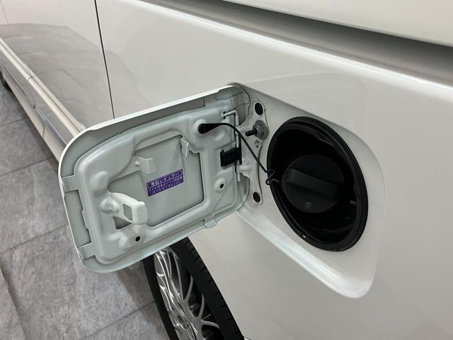 ノア ハイブリッドＳｉ　ＷｘＢ２　ナビ　バックカメラ　クルコン　トヨタセーフティセンス　コーナーセンサー　フルセグナビ　バックカメラ　Ｂｌｕｅｔｏｏｔｈ　ＵＳＢ　ドラレコ　クルコン　シートヒーター　両側パワスラ　スマートキー　ＢＢＳ製アルミ　モデリスタエアロ（32枚目）