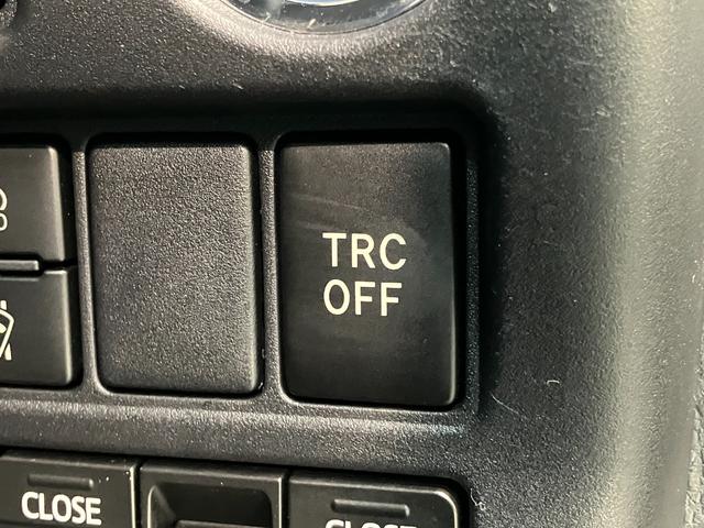 ノア ハイブリッドＳｉ　ＷｘＢ２　ナビ　バックカメラ　クルコン　トヨタセーフティセンス　コーナーセンサー　フルセグナビ　バックカメラ　Ｂｌｕｅｔｏｏｔｈ　ＵＳＢ　ドラレコ　クルコン　シートヒーター　両側パワスラ　スマートキー　ＢＢＳ製アルミ　モデリスタエアロ（41枚目）