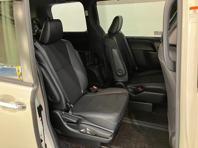 ノア ハイブリッドＳｉ　ＷｘＢ２　ナビ　バックカメラ　クルコン　トヨタセーフティセンス　コーナーセンサー　フルセグナビ　バックカメラ　Ｂｌｕｅｔｏｏｔｈ　ＵＳＢ　ドラレコ　クルコン　シートヒーター　両側パワスラ　スマートキー　ＢＢＳ製アルミ　モデリスタエアロ（44枚目）