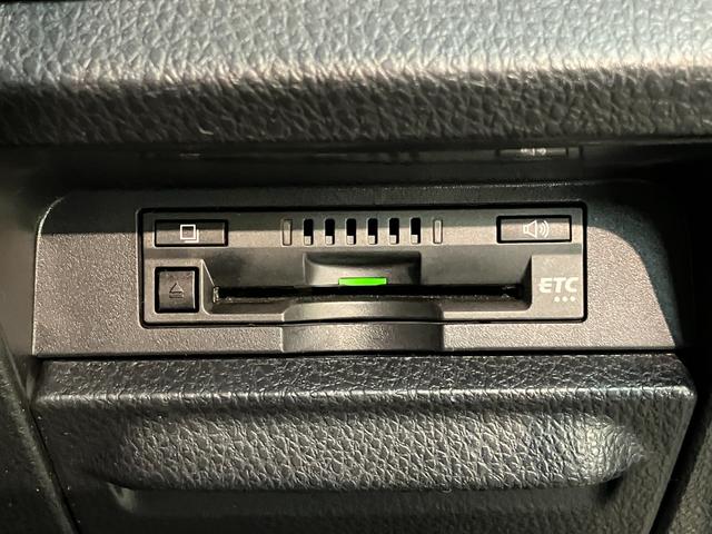 ノア ハイブリッドＳｉ　ＷｘＢ２　ナビ　バックカメラ　クルコン　トヨタセーフティセンス　コーナーセンサー　フルセグナビ　バックカメラ　Ｂｌｕｅｔｏｏｔｈ　ＵＳＢ　ドラレコ　クルコン　シートヒーター　両側パワスラ　スマートキー　ＢＢＳ製アルミ　モデリスタエアロ（61枚目）