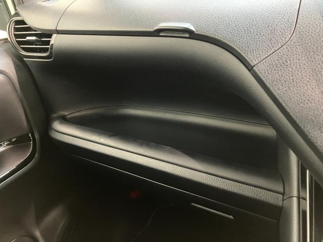 ノア ハイブリッドＳｉ　ＷｘＢ２　ナビ　バックカメラ　クルコン　トヨタセーフティセンス　コーナーセンサー　フルセグナビ　バックカメラ　Ｂｌｕｅｔｏｏｔｈ　ＵＳＢ　ドラレコ　クルコン　シートヒーター　両側パワスラ　スマートキー　ＢＢＳ製アルミ　モデリスタエアロ（65枚目）