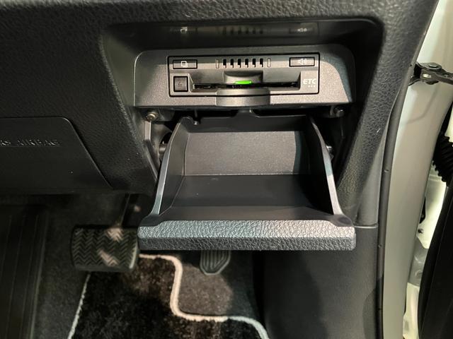 ノア ハイブリッドＳｉ　ＷｘＢ２　ナビ　バックカメラ　クルコン　トヨタセーフティセンス　コーナーセンサー　フルセグナビ　バックカメラ　Ｂｌｕｅｔｏｏｔｈ　ＵＳＢ　ドラレコ　クルコン　シートヒーター　両側パワスラ　スマートキー　ＢＢＳ製アルミ　モデリスタエアロ（70枚目）