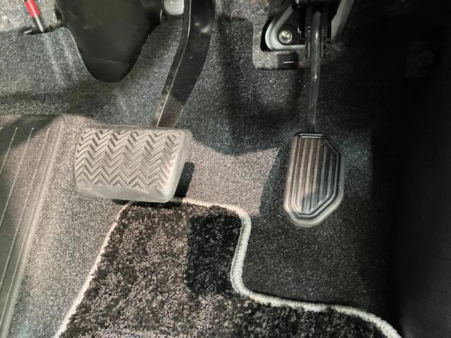 ノア ハイブリッドＳｉ　ＷｘＢ２　ナビ　バックカメラ　クルコン　トヨタセーフティセンス　コーナーセンサー　フルセグナビ　バックカメラ　Ｂｌｕｅｔｏｏｔｈ　ＵＳＢ　ドラレコ　クルコン　シートヒーター　両側パワスラ　スマートキー　ＢＢＳ製アルミ　モデリスタエアロ（75枚目）