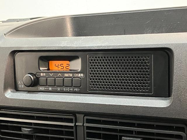 ハイゼットカーゴ DX 4WD CVT コーナーセンサー キーレス 車検整備付 衝突被害軽減ブレーキ スマアシ コーナーセンサー キーレス 前席パワーウインドウ AM/FMステレオ 両側スライドドア パートタイム4WD CVT車(13枚目)