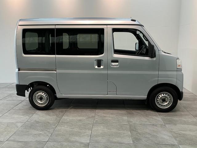 ハイゼットカーゴ DX 4WD CVT コーナーセンサー キーレス 車検整備付 衝突被害軽減ブレーキ スマアシ コーナーセンサー キーレス 前席パワーウインドウ AM/FMステレオ 両側スライドドア パートタイム4WD CVT車(24枚目)