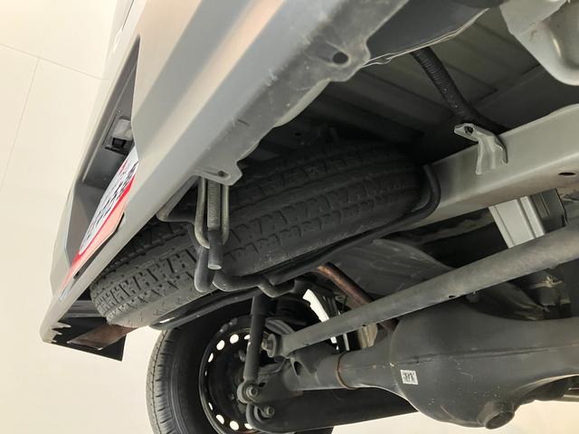 ハイゼットカーゴ DX 4WD CVT コーナーセンサー キーレス 車検整備付 衝突被害軽減ブレーキ スマアシ コーナーセンサー キーレス 前席パワーウインドウ AM/FMステレオ 両側スライドドア パートタイム4WD CVT車(31枚目)