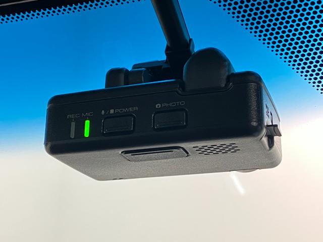 アルティス Ｇ　９型フルセグナビ　Ｐカメラ　ドラレコ　レーダークルコン　ＴＳＳ　コーナーセンサー　９型フルセグナビ　パノラマカメラ　Ｂｌｕｅｔｏｏｔｈ　ドラレコ　クルーズコントロール　シートヒーター　ＬＥＤ　スマートキー　パワーシート　オートエアコン（17枚目）