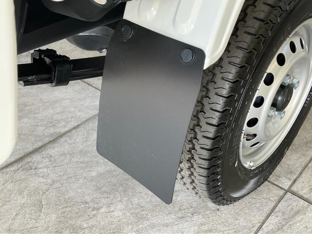 ハイゼットトラック スタンダード　パートタイム４ＷＤ　５ＭＴ　届出済未使用車　衝突被害軽減ブレーキ　コーナーセンサー　パートタイム４ＷＤ　ＡＭ／ＦＭラジオ　エアコン　パワステ　マニュアルレベリング　オートライト（31枚目）