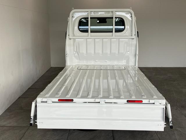 ハイゼットトラック スタンダード　パートタイム４ＷＤ　５ＭＴ　届出済未使用車　衝突被害軽減ブレーキ　コーナーセンサー　パートタイム４ＷＤ　ＡＭ／ＦＭラジオ　エアコン　パワステ　マニュアルレベリング　オートライト（43枚目）