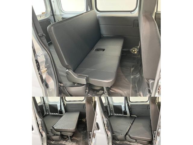 ハイゼットカーゴ スペシャル　ＣＶＴ車　前席パワーウインドウ　届出済未使用車　衝突被害軽減ブレーキ　スマアシ　コーナーセンサー　前席パワーウインドウ　オートライト　マニュアルレベリング　両側スライドドア（6枚目）