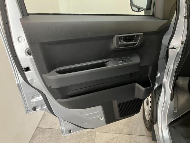 ハイゼットカーゴ スペシャル　ＣＶＴ車　前席パワーウインドウ　届出済未使用車　衝突被害軽減ブレーキ　スマアシ　コーナーセンサー　前席パワーウインドウ　オートライト　マニュアルレベリング　両側スライドドア（27枚目）