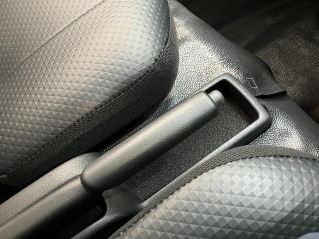 ハイゼットカーゴ スペシャル　ＣＶＴ車　前席パワーウインドウ　届出済未使用車　衝突被害軽減ブレーキ　スマアシ　コーナーセンサー　前席パワーウインドウ　オートライト　マニュアルレベリング　両側スライドドア（44枚目）