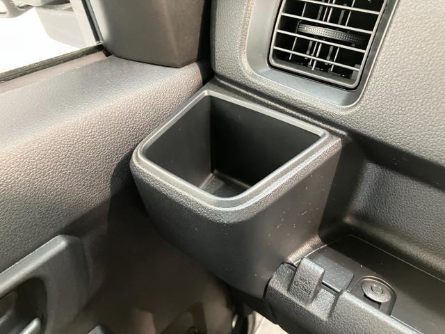 ハイゼットカーゴ スペシャル　ＣＶＴ車　前席パワーウインドウ　届出済未使用車　衝突被害軽減ブレーキ　スマアシ　コーナーセンサー　前席パワーウインドウ　オートライト　マニュアルレベリング　両側スライドドア（51枚目）