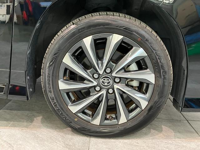 ヴォクシー Ｓ－Ｚ　前後ドラレコ　クルーズコントロール　シートヒーター　トヨタセーフティセンス　コーナーセンサー　前後ドラレコ　ＥＴＣ　Ｂｌｕｅｔｏｏｔｈ　レーダークルコン　シートヒーター　両側電動スライドドア　ＬＥＤ　オートライト　ダブルエアコン　スマートキー（9枚目）