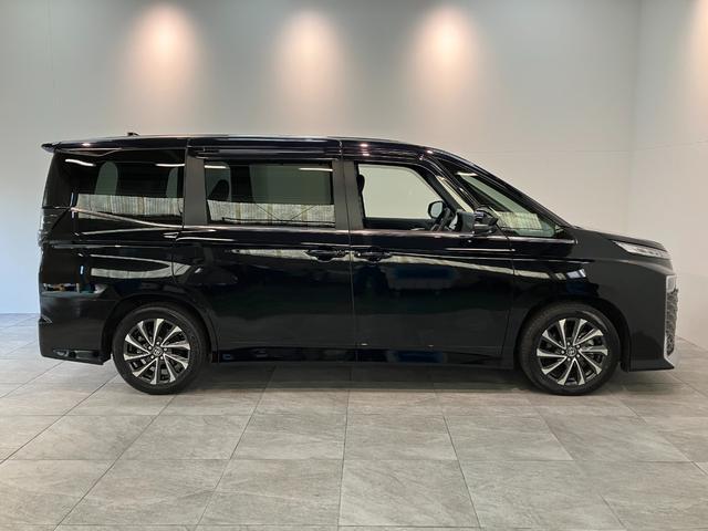 ヴォクシー Ｓ－Ｚ　前後ドラレコ　クルーズコントロール　シートヒーター　トヨタセーフティセンス　コーナーセンサー　前後ドラレコ　ＥＴＣ　Ｂｌｕｅｔｏｏｔｈ　レーダークルコン　シートヒーター　両側電動スライドドア　ＬＥＤ　オートライト　ダブルエアコン　スマートキー（24枚目）