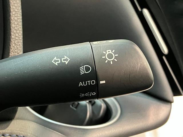 ヴォクシー Ｓ－Ｚ　前後ドラレコ　クルーズコントロール　シートヒーター　トヨタセーフティセンス　コーナーセンサー　前後ドラレコ　ＥＴＣ　Ｂｌｕｅｔｏｏｔｈ　レーダークルコン　シートヒーター　両側電動スライドドア　ＬＥＤ　オートライト　ダブルエアコン　スマートキー（47枚目）