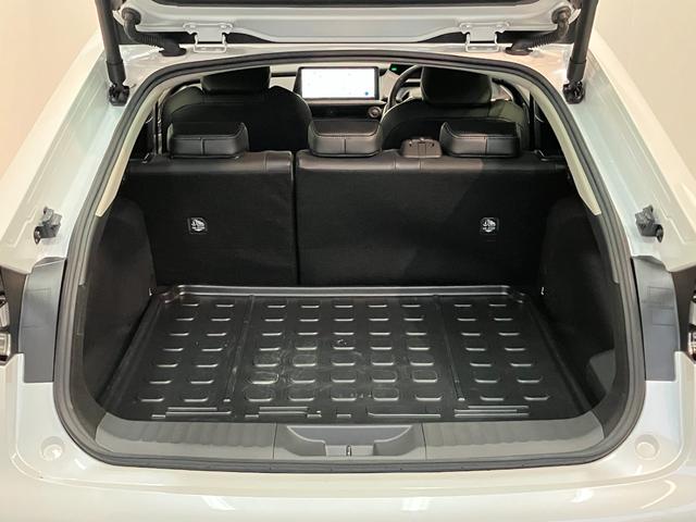 プリウス ＰＨＶ　Ｚ　フナビ　Ｐカメラ　ドラレコ　駐車支援システム　トヨタセーフティセンス　フルセグナビ　パノラマカメラ　前後ドラレコ　Ｂｌｕｅｔｏｏｔｈ　ＵＳＢ　駐車支援システム　クルーズコントロール　シートヒーター　シートクーラー　革シート　ＬＥＤ　スマートキー（27枚目）