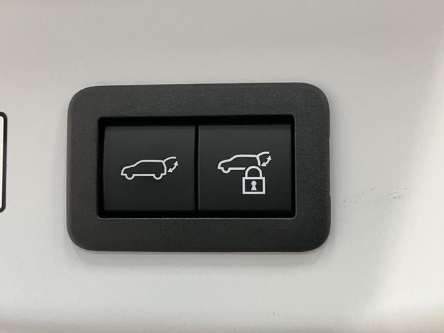 プリウス ＰＨＶ　Ｚ　フナビ　Ｐカメラ　ドラレコ　駐車支援システム　トヨタセーフティセンス　フルセグナビ　パノラマカメラ　前後ドラレコ　Ｂｌｕｅｔｏｏｔｈ　ＵＳＢ　駐車支援システム　クルーズコントロール　シートヒーター　シートクーラー　革シート　ＬＥＤ　スマートキー（28枚目）