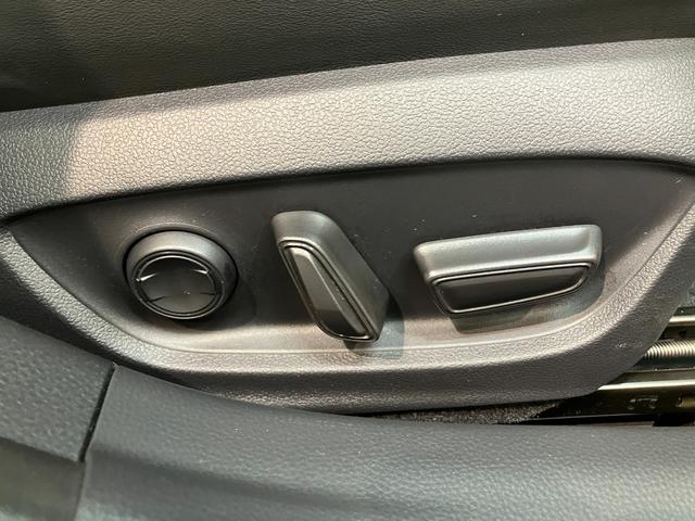 プリウス ＰＨＶ　Ｚ　フナビ　Ｐカメラ　ドラレコ　駐車支援システム　トヨタセーフティセンス　フルセグナビ　パノラマカメラ　前後ドラレコ　Ｂｌｕｅｔｏｏｔｈ　ＵＳＢ　駐車支援システム　クルーズコントロール　シートヒーター　シートクーラー　革シート　ＬＥＤ　スマートキー（45枚目）