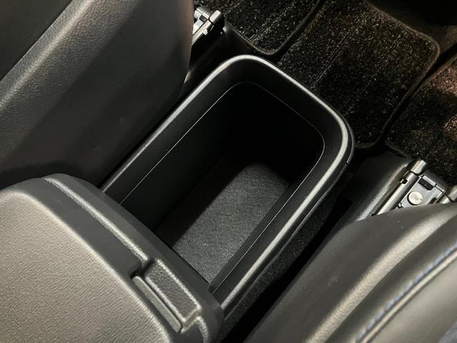 ヴォクシー Ｓ－Ｚ　１０．５型ナビ　バックカメラ　前後ドラレコ　クルコン　トヨタセーフティセンス　１０．５型フルセグナビ　バックカメラ　前後ドラレコ　Ｂｌｕｅｔｏｏｔｈ　ＵＳＢ　ＥＴＣ　レーダークルコン　前席シートヒーター　両側電動スライドドア　ＬＥＤ　コーナーセンサー（71枚目）