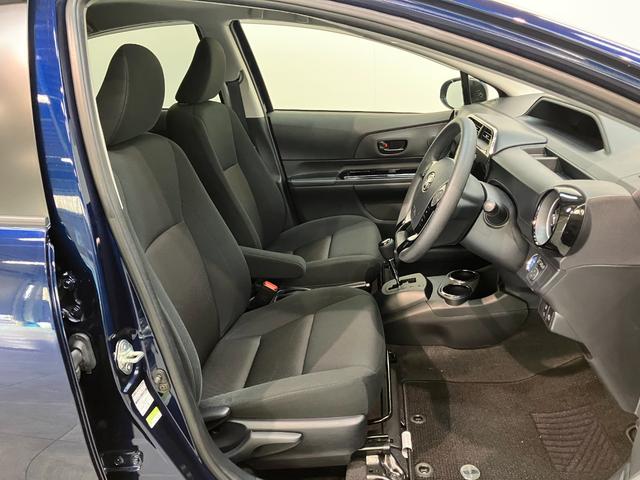 アクア Sスタイルブラック フルセグナビ バックカメラ 車検整備付 トヨタセーフティセンス コーナーセンサー フルセグナビ バックカメラ Bluetooth USB LEDヘッドライト オートライト オートエアコン 電動格納式ミラー スマートキー タイヤ4本新品交換済(5枚目)