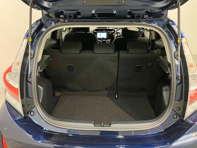 アクア Sスタイルブラック フルセグナビ バックカメラ 車検整備付 トヨタセーフティセンス コーナーセンサー フルセグナビ バックカメラ Bluetooth USB LEDヘッドライト オートライト オートエアコン 電動格納式ミラー スマートキー タイヤ4本新品交換済(7枚目)