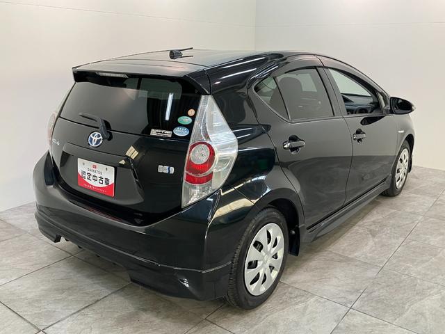 アクア S フルセグナビ バックカメラ 前後ドラレコ 車検整備付 フルセグナビ バックカメラ ETC 前後ドラレコ DVD USB オートライト オートエアコン スマートキー 電動格納式ミラー ハイブリッド車(3枚目)