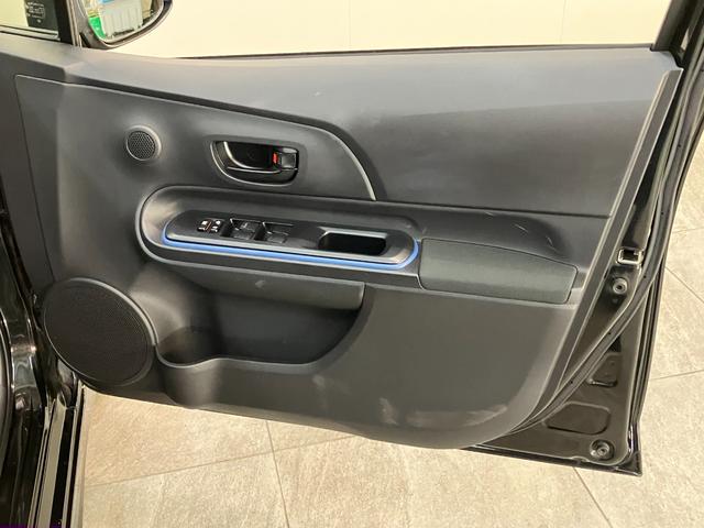 アクア S フルセグナビ バックカメラ 前後ドラレコ 車検整備付 フルセグナビ バックカメラ ETC 前後ドラレコ DVD USB オートライト オートエアコン スマートキー 電動格納式ミラー ハイブリッド車(28枚目)