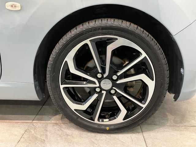 品質へのこだわり！専門のカークリーニング業者さんに依頼をして徹底的に内装・外装をキレイにしてもらっております。外装は磨きもしてもらっていますのでピカピカですね☆