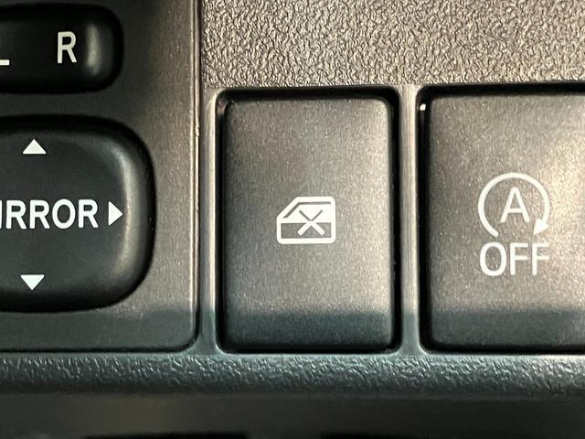 品質へのこだわり！専門のカークリーニング業者さんに依頼をして徹底的に内装・外装をキレイにしてもらっております。外装は磨きもしてもらっていますのでピカピカですね☆