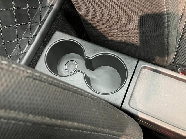 お客様にぴったりなおクルマをお選びいただけますように様々な展示車をご用意致しております！ダイハツの軽自動車だけではなく、他メーカー車やコンパクトカー・ミニバンなども数多く取り揃えております！