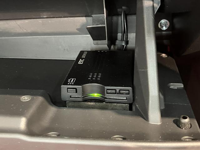 コペン ローブ　５ＭＴ　シートヒーター　ＬＥＤ　車検整備付　５ＭＴ　ターボ　電動オープンルーフ　ＣＤステレオ　ＥＴＣ　シートヒーター　ＬＥＤヘッドライト　スマートキー　オートエアコン　エクスプレイ用アルミ（15枚目）