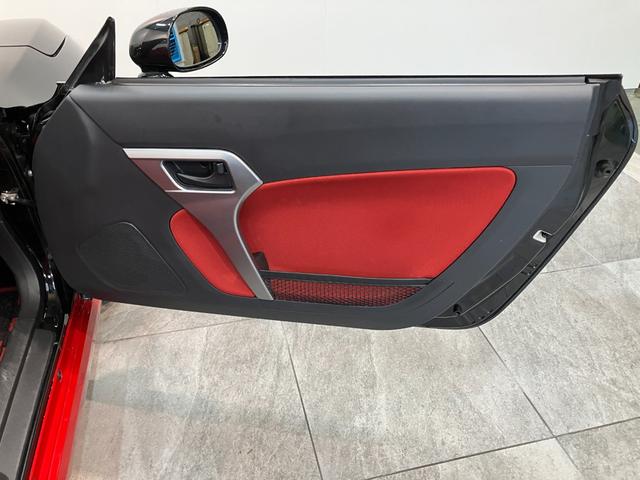 コペン ローブ　５ＭＴ　シートヒーター　ＬＥＤ　車検整備付　５ＭＴ　ターボ　電動オープンルーフ　ＣＤステレオ　ＥＴＣ　シートヒーター　ＬＥＤヘッドライト　スマートキー　オートエアコン　エクスプレイ用アルミ（43枚目）