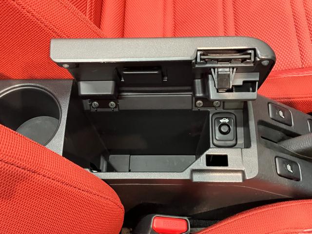 コペン ローブ　５ＭＴ　シートヒーター　ＬＥＤ　車検整備付　５ＭＴ　ターボ　電動オープンルーフ　ＣＤステレオ　ＥＴＣ　シートヒーター　ＬＥＤヘッドライト　スマートキー　オートエアコン　エクスプレイ用アルミ（59枚目）