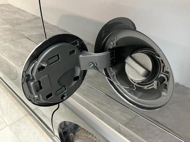 タント カスタムＸ　ＣＤステレオ　コーナーセンサー　シートヒーター　衝突被害軽減ブレーキ　コーナーセンサー　バックカメラ（ナビ装着時用）　両側電動スライドドア　前席シートヒーター　電動パーキングブレーキ　ＬＥＤ　オートライト　オートエアコン　スマートキー　エコアイドル（29枚目）