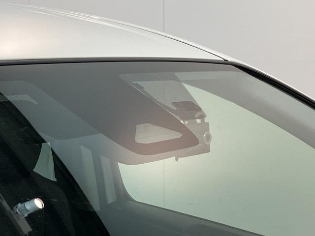 シエンタ ハイブリッドZ 10型ナビ バックカメラ 前後ドラレコ トヨタセーフティセンス 10.5型フルセグナビ バックカメラ 前後ドラレコ USB ETC レーダークルーズコントロール 両側電動スライドドア LED オートライト オートエアコン スマートキー(12枚目)