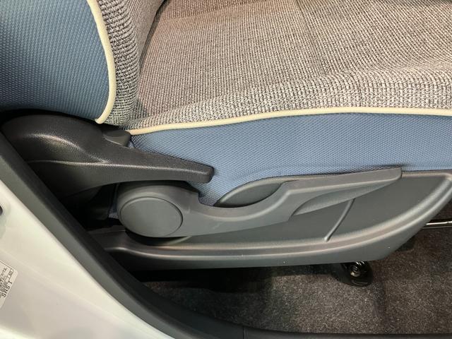 ムーヴキャンバス ストライプスG 9型ディスプレイオーディオ 届出済未使用車 衝突被害軽減ブレーキ コーナーセンサー フルセグ Bluetooth USB パノラマカメラ 両側電動スライドドア 前席シートヒーター 電動パーキングブレーキ LED 駐車支援システム(48枚目)