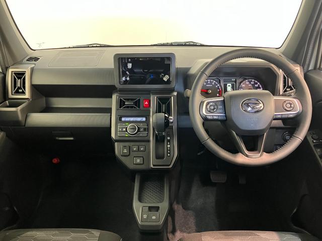 タフト Gダーククロムベンチャー レーダークルコン 届出済未使用車 衝突被害軽減ブレーキ コーナーセンサー バックカメラ(ナビ装着時用) 前席シートヒーター スカイフィールトップ LED レーダークルーズコントロール オートエアコン スマートキー エコアイドル(2枚目)