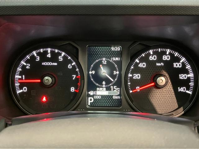 タフト Ｇダーククロムベンチャー　レーダークルコン　届出済未使用車　衝突被害軽減ブレーキ　コーナーセンサー　バックカメラ（ナビ装着時用）　前席シートヒーター　スカイフィールトップ　レーダークルーズコントロール　ＬＥＤ　オートライト　オートエアコン　スマートキー（14枚目）