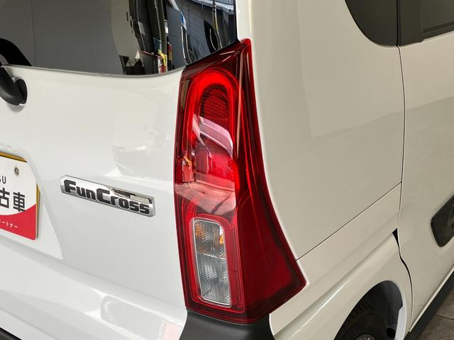 タント ファンクロスターボ 9型ディスプレイオーディオ バックカメラ 衝突被害軽減ブレーキ コーナーセンサー 9型ディスプレイオーディオ フルセグ Bluetooth USB バックカメラ 両側電動スライドドア 前席シートヒーター LED スマートキー エコアイドル(31枚目)