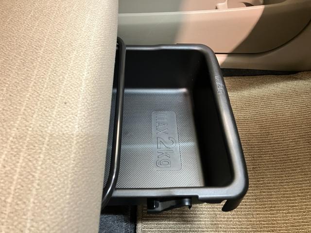 納車前に１２ヶ月点検・エンジンオイル＆エレメント交換・　バッテリー交換・ワイパーゴム交換・キーレス、キーフリーの電池交換を実施しております。ダイハツの整備士がきっちりと点検したお車をお届けいたします！