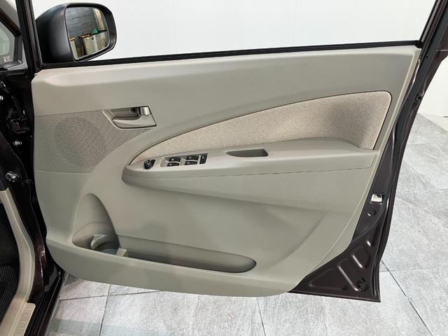 ムーヴ L SA CDステレオ キーレスエントリー 電格ミラー 衝突被害軽減ブレーキ スマアシ1 CDステレオ キーレスエントリー 電動格納式ミラー マニュアルレベリング マニュアルエアコン エコアイドル タイヤ新品交換済み(28枚目)