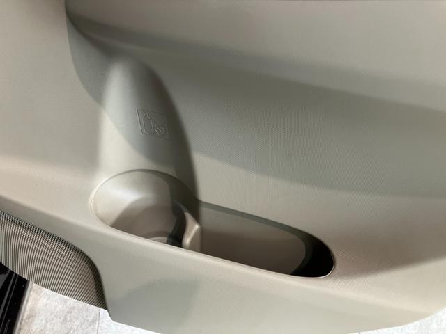 ムーヴ L SA CDステレオ キーレスエントリー 電格ミラー 衝突被害軽減ブレーキ スマアシ1 CDステレオ キーレスエントリー 電動格納式ミラー マニュアルレベリング マニュアルエアコン エコアイドル タイヤ新品交換済み(62枚目)