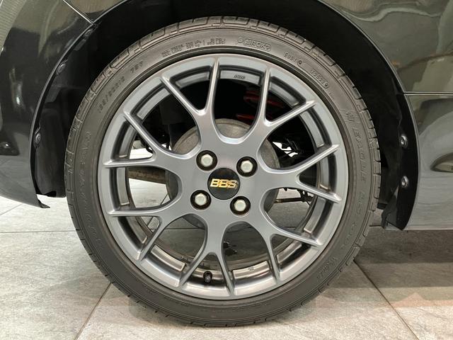 コペン ＧＲ　スポーツ　５ＭＴ　ターボ　レカロシート　ＢＢＳアルミ　電動オープンルーフ　ＧＲ専用サスペンション　ＭＯＭＯ製ハンドル　レカロシート　ＢＢＳ製アルミホイール　シートヒーター　ＬＥＤヘッドライト　オートライト　オートエアコン　スマートキー　ターボ（11枚目）