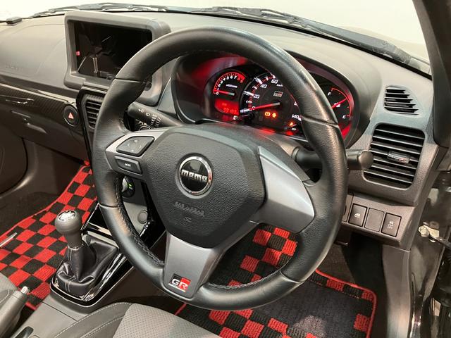 コペン ＧＲ　スポーツ　５ＭＴ　ターボ　レカロシート　ＢＢＳアルミ　電動オープンルーフ　ＧＲ専用サスペンション　ＭＯＭＯ製ハンドル　レカロシート　ＢＢＳ製アルミホイール　シートヒーター　ＬＥＤヘッドライト　オートライト　オートエアコン　スマートキー　ターボ（15枚目）