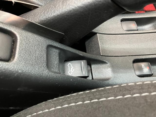 コペン ＧＲ　スポーツ　５ＭＴ　ターボ　レカロシート　ＢＢＳアルミ　電動オープンルーフ　ＧＲ専用サスペンション　ＭＯＭＯ製ハンドル　レカロシート　ＢＢＳ製アルミホイール　シートヒーター　ＬＥＤヘッドライト　オートライト　オートエアコン　スマートキー　ターボ（27枚目）